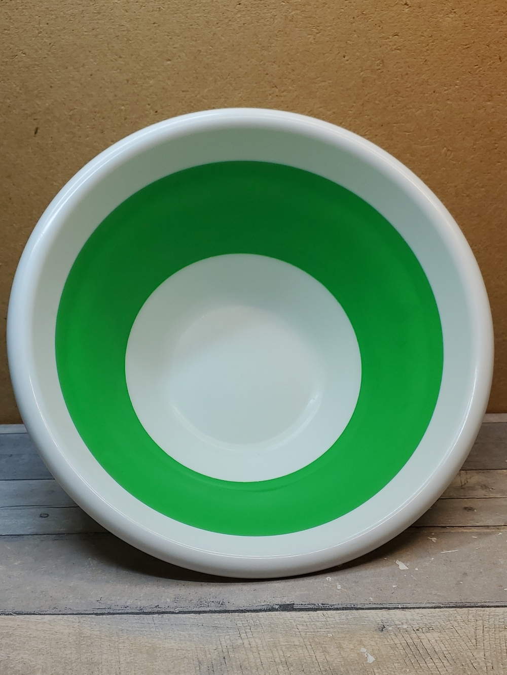 Pampered Chef White and Green 2 Quart Collapsible Bowl without Cover